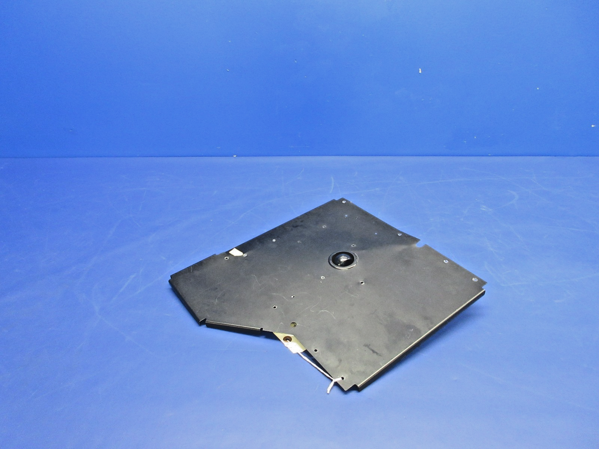 Cirrus SR22 Interior Kick Plate LH P/N 12968-003 (0926-814)0