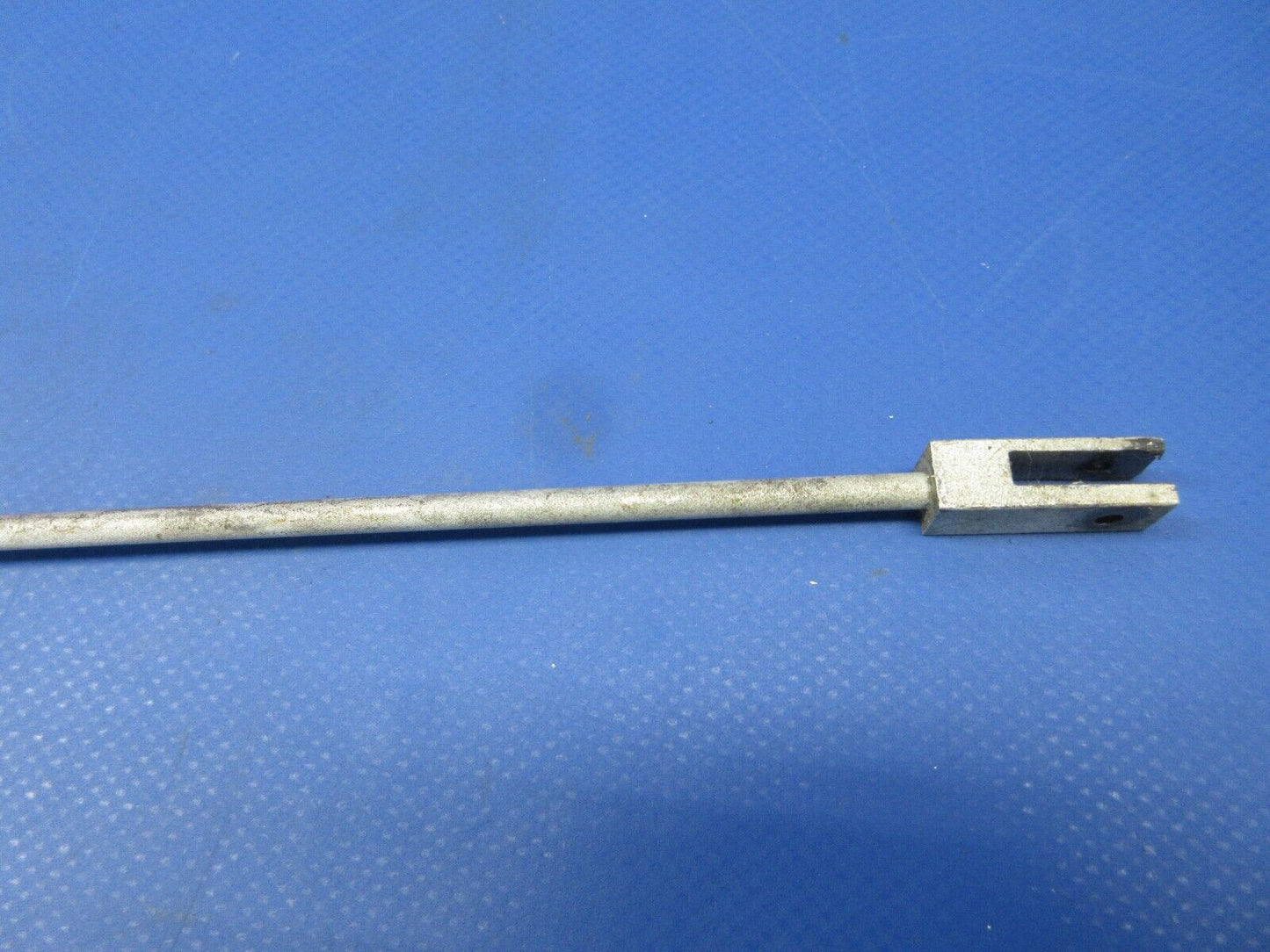 Cessna 177 / 177B Cardinal Upper Door Latch Rod Assy P/N 1717091-1 (0824-2166)