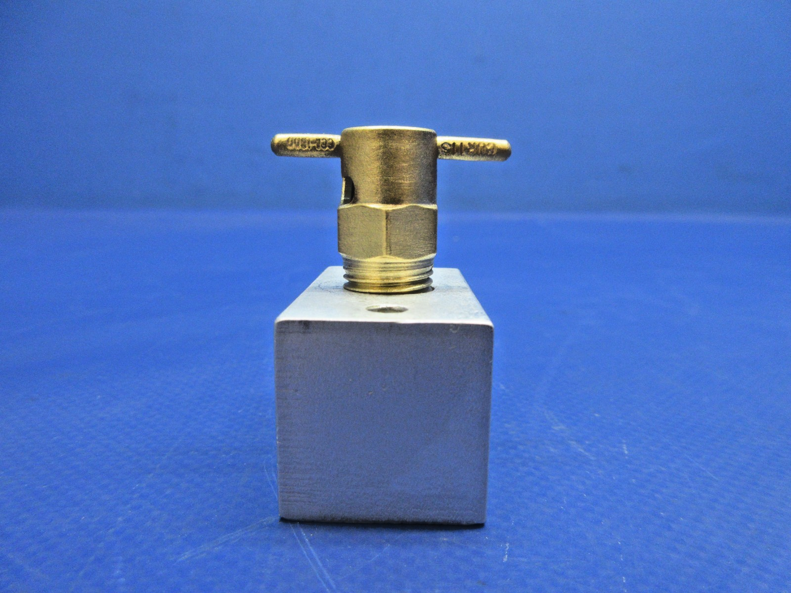 Lake LA-4-200 Fuel Quick Drain + Adapter Block P/N 2-6700 (0726-706)7