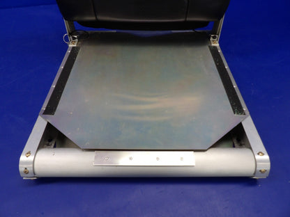 Cirrus SR22 Rear RH Passenger Seat P/N 11933-003 (0926-1230)5