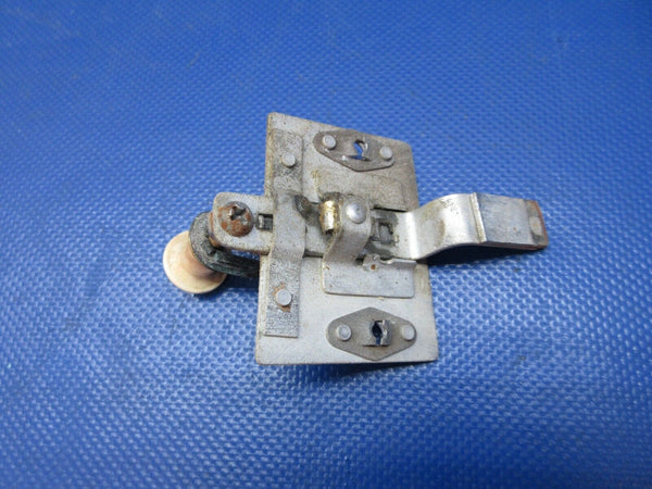 Early Cessna 175 / 175A Cabin Door Lock Thumb Latch P/N 0411590-1 (0824-1275)