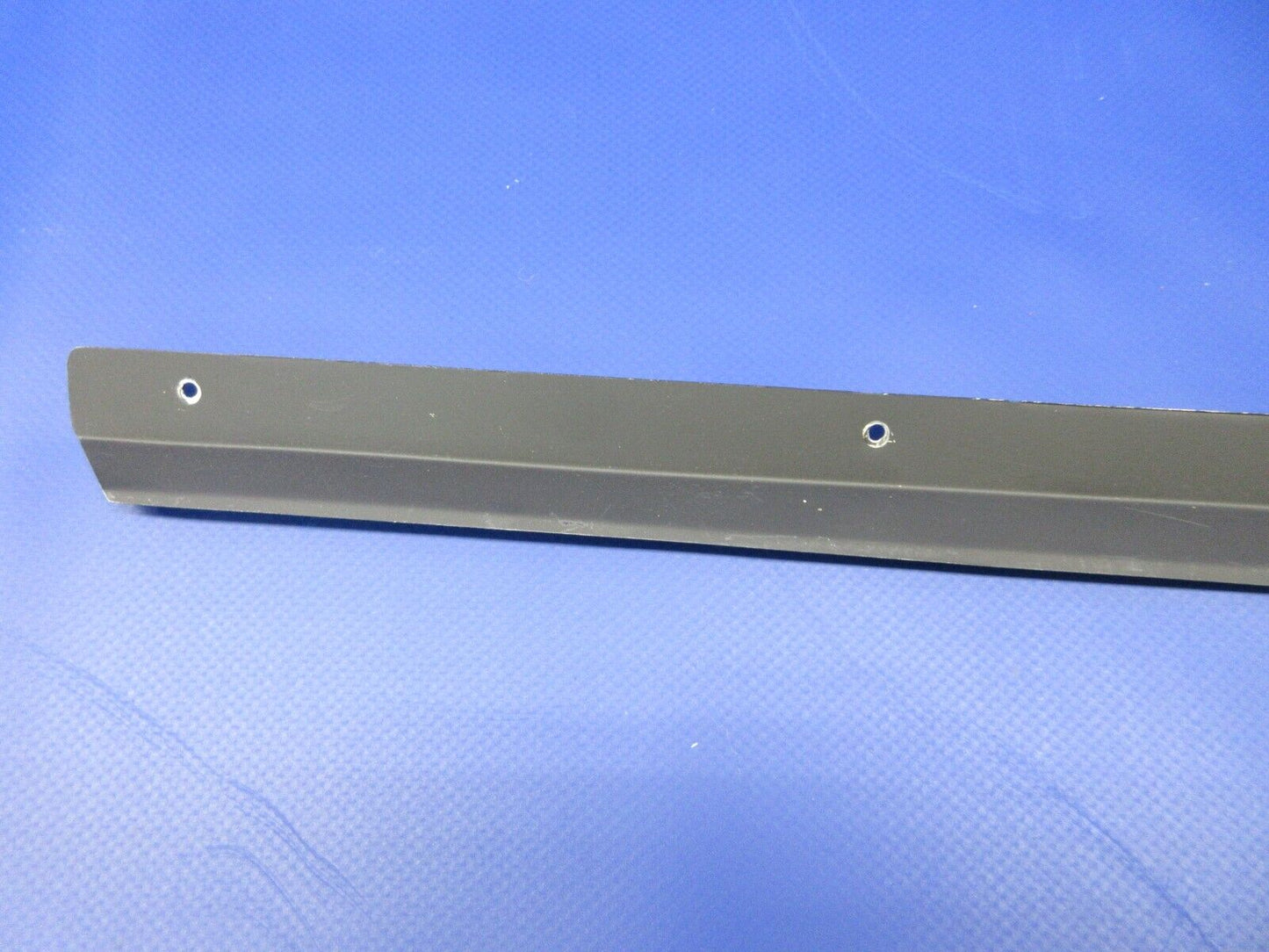 Piper PA-28-181 Archer III Pilot Front Window Retainer P/N 76143-00 (1224-2041)