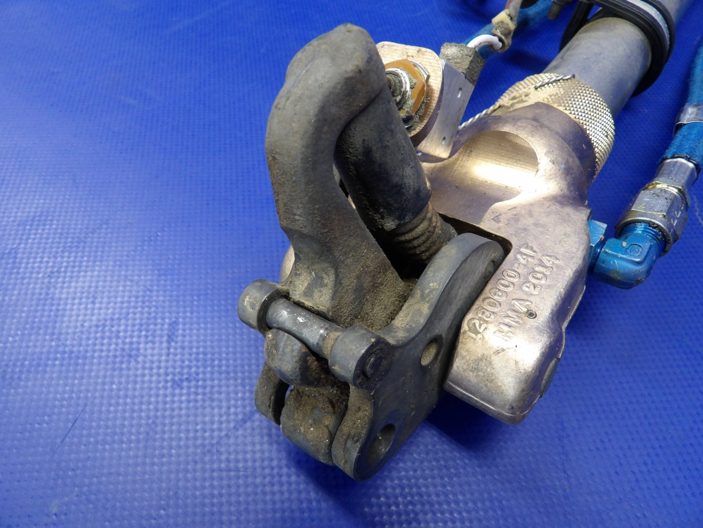 Cessna 172 / 172RG Nose Gear Actuator P/N 1280514-9 (0626-1489)6