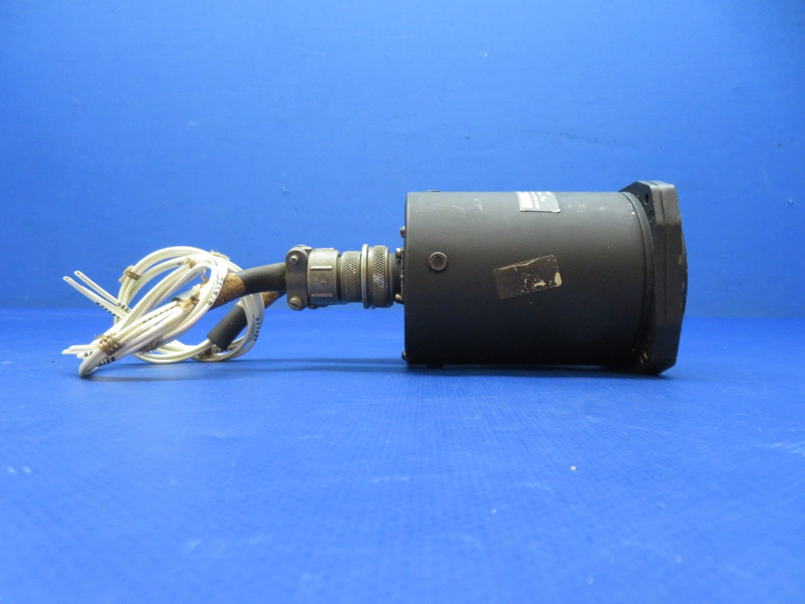 Cessna 421 Dual Tachometer w/ Connectors P/N CM3204-1 WARRANTY (0326-239)7