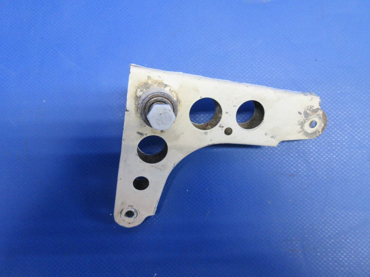 Cessna 337 / P337H Skymaster OTBD Flap Actuator Bellcrank 1462023-8 (0724-724)
