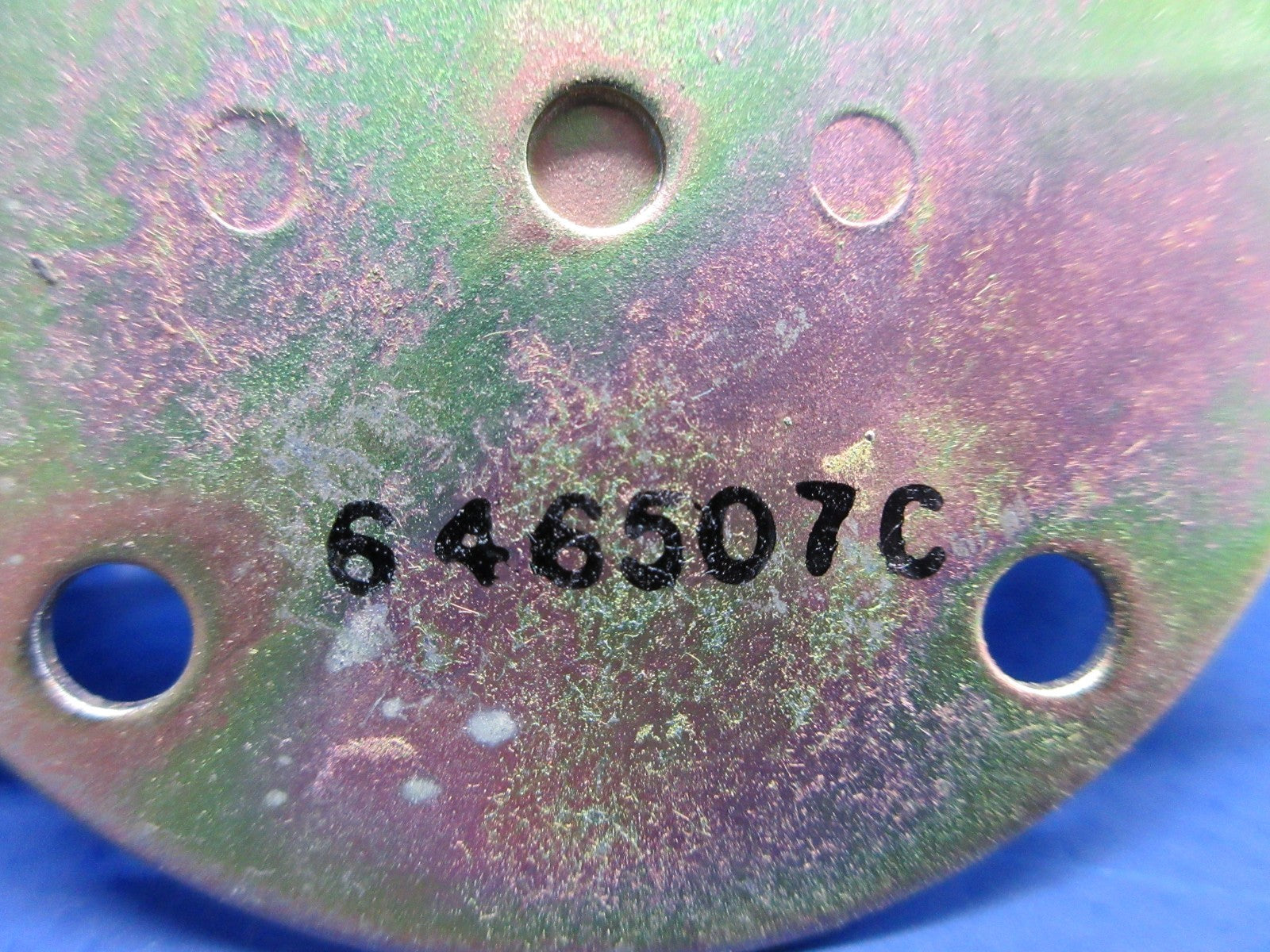 Continental TSIO / IO-360 Fuel Divider Manifold Bracket P/N 646507 NOS (0326-9902