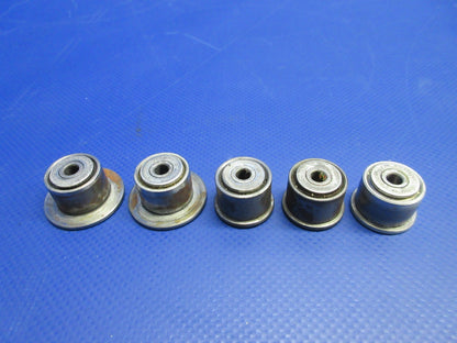Beech D95A Travel Air Flap Rollers FWD & AFT P/N 35-165004 LOT OF 5 (0326-810)0