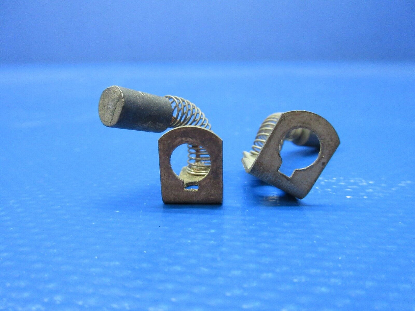 Piper Brushes Alternator P/N 757-142 LOT OF 2 (1124-1442)