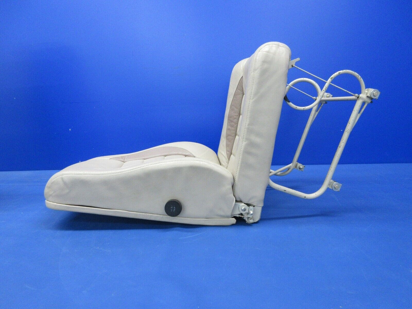 Piper PA-32RT-300T Lance II Front Co-Pilot Seat Assy P/N 79337-20 (0924-1422)