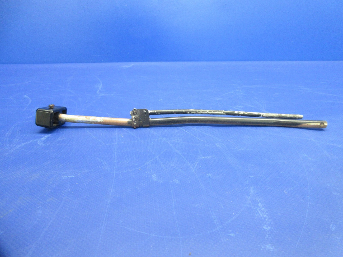 Early Cessna 210 Seat Adjustment Pin & Latch Handle P/N 0711048-1 (1224-896)5