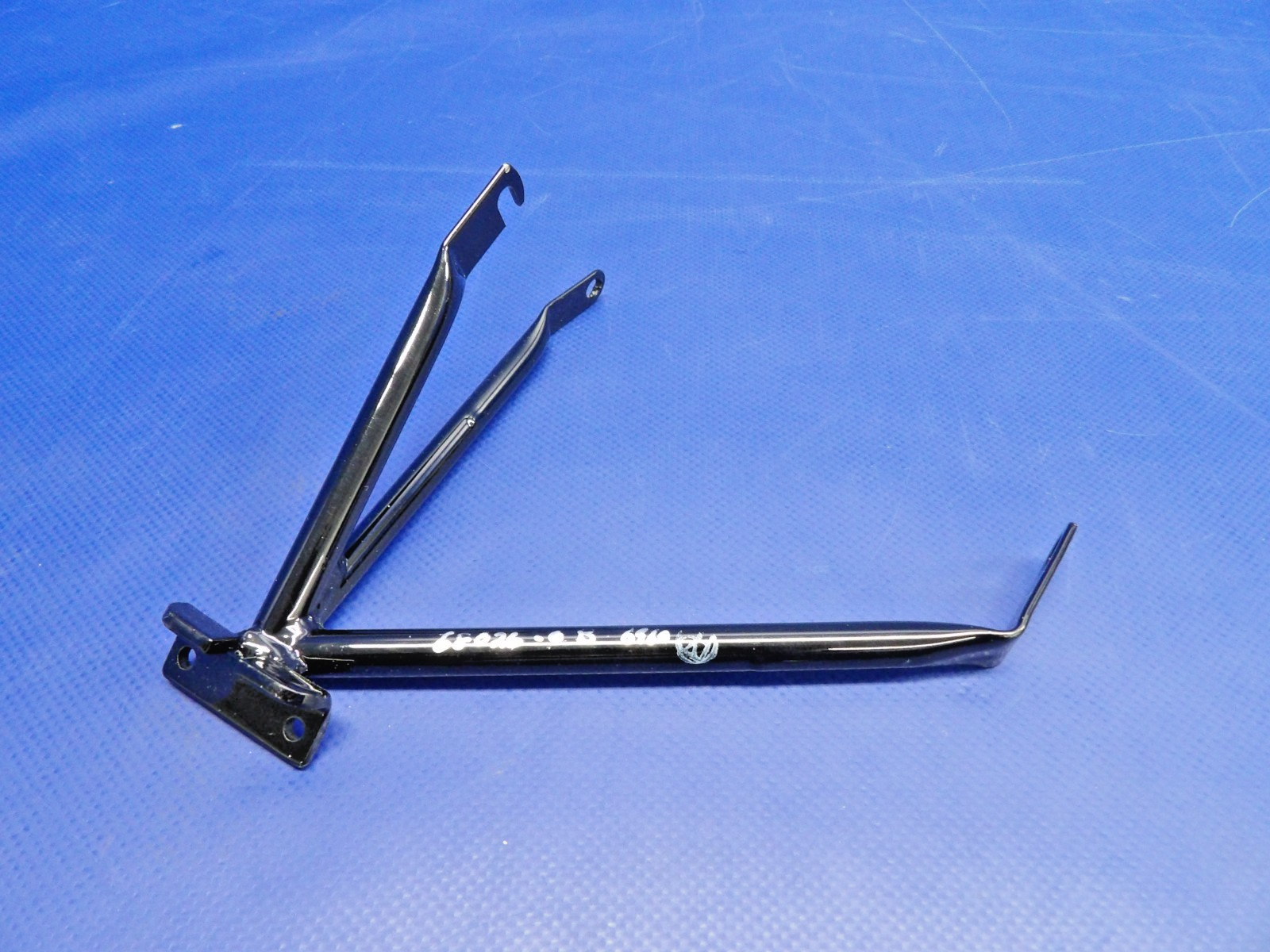 Piper Propeller Governor Support Bracket P/N 68026-00 NOS (0426-1245)3