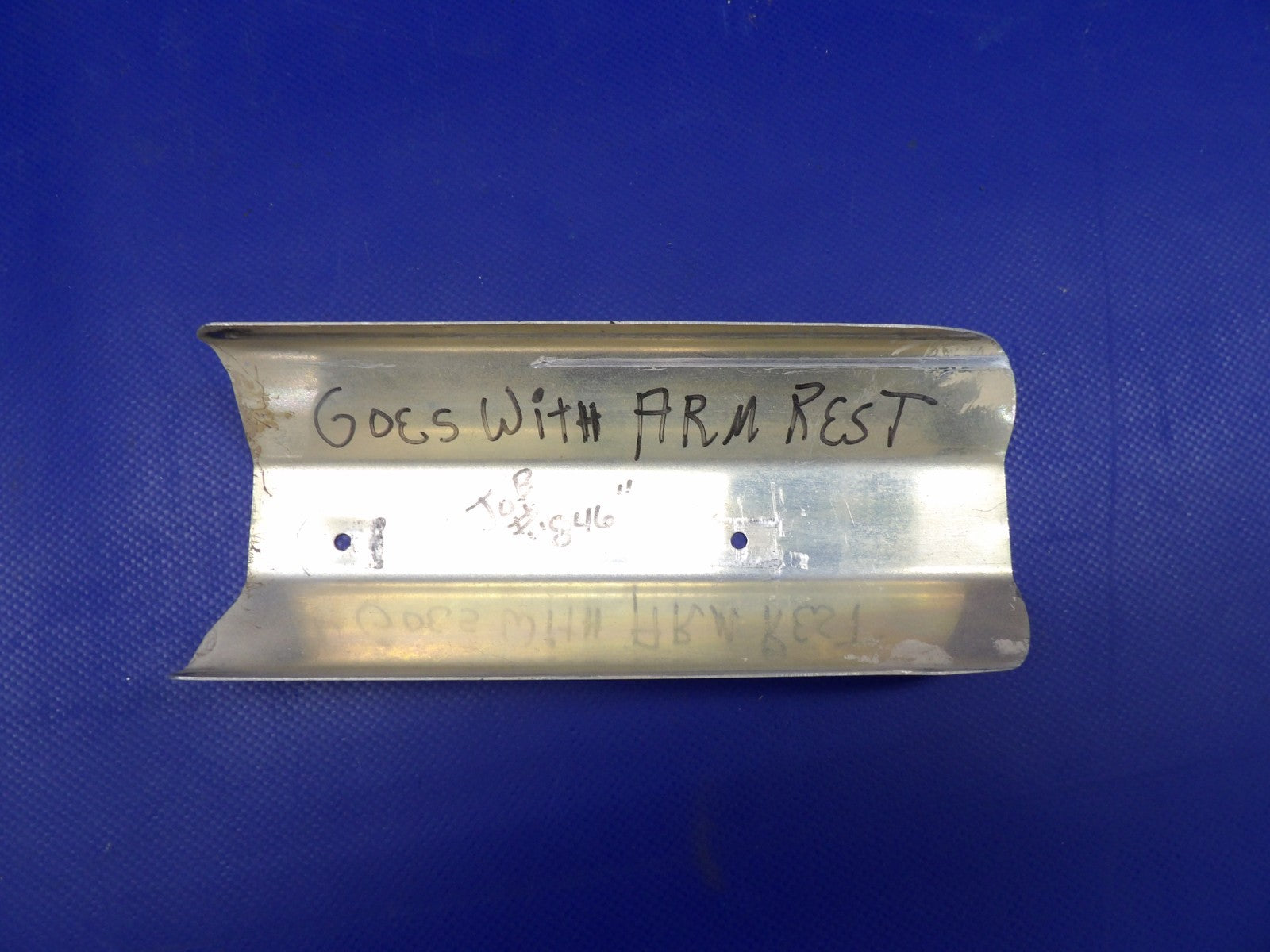 Beech 95 / D95A Travel Air Center Armrest P/N 35-534372-89 (0226-522)2