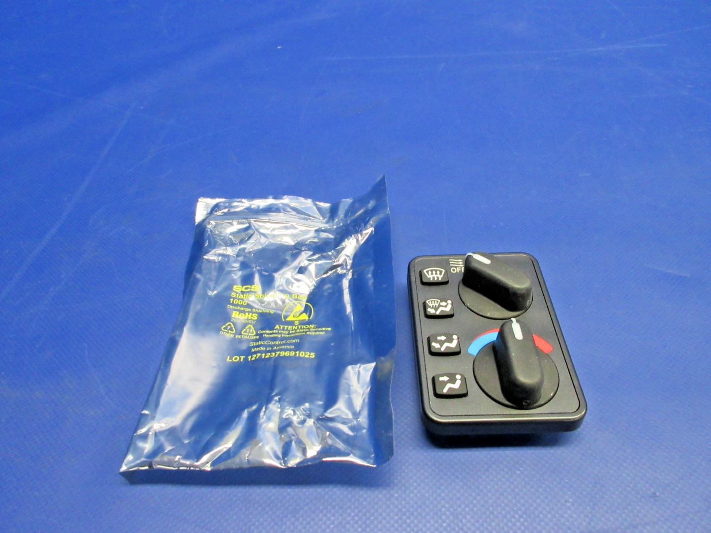Cirrus SR20 / SR22 Precise Flight Display Panel P/N 22101-003 NOS (0326-994)7