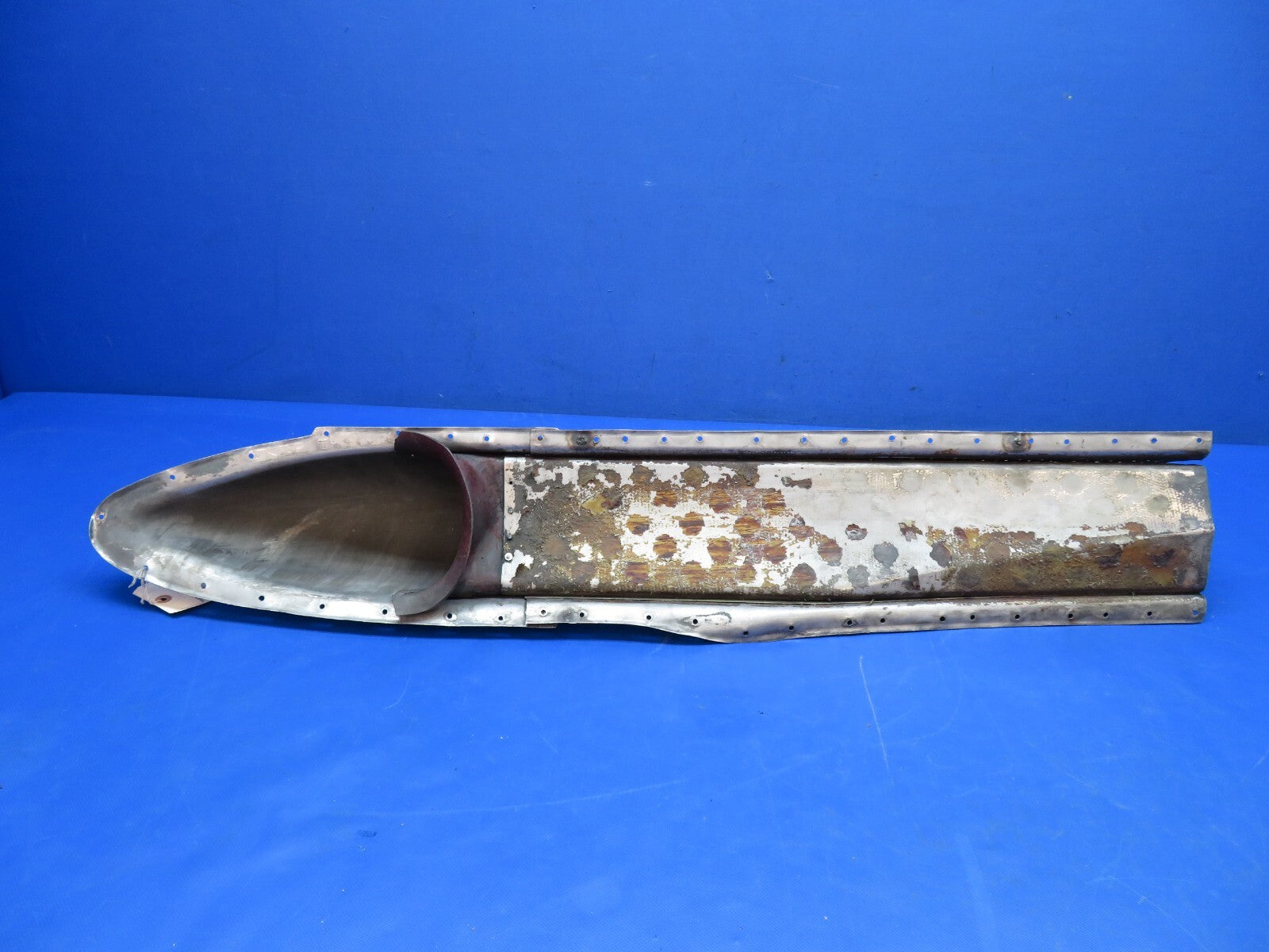 Cessna 310 / 310Q LH OTBD Nacelle Exhaust Fairing P/N 0851816-201 (0923-306)8