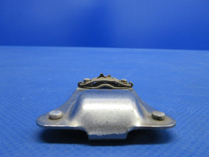 Piper PA-28-181 Archer Cowl Fastener Clip P/N 65889-00 LOT OF 4 (0624-899)