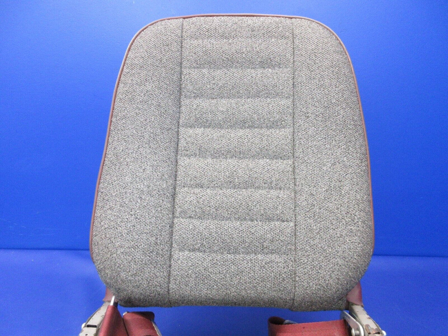 Cessna 310 / 310R Aft Seat P/N 0812825-24 (1124-1440)