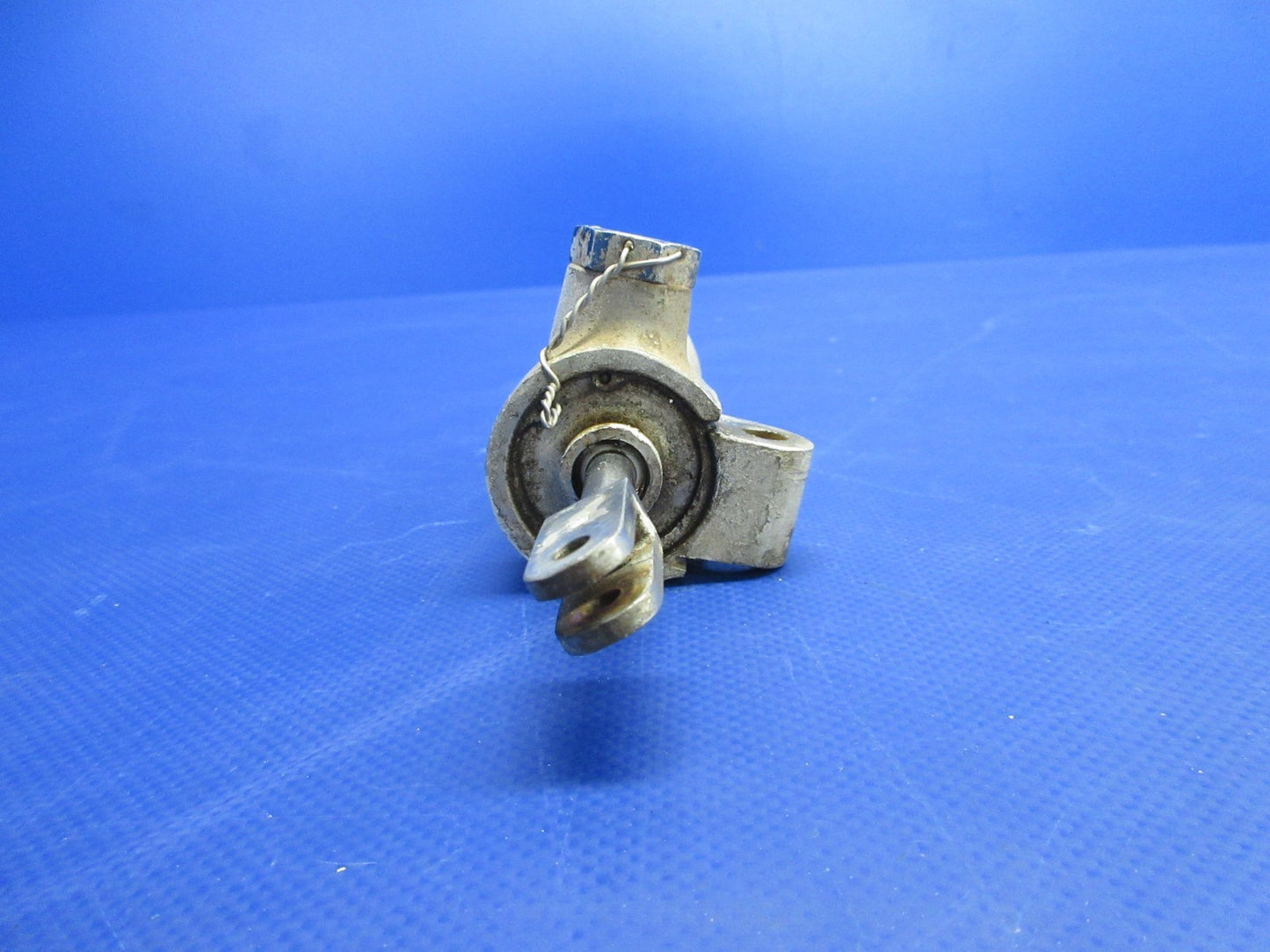 Cessna 421 Shimmy Dampener P/N 0842400-20 (0726-736)7