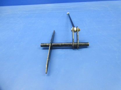 Piper PA-32RT-300T Lance II LH Aileron Bellcrank & Rod Assy 95680-00 (1024-725)