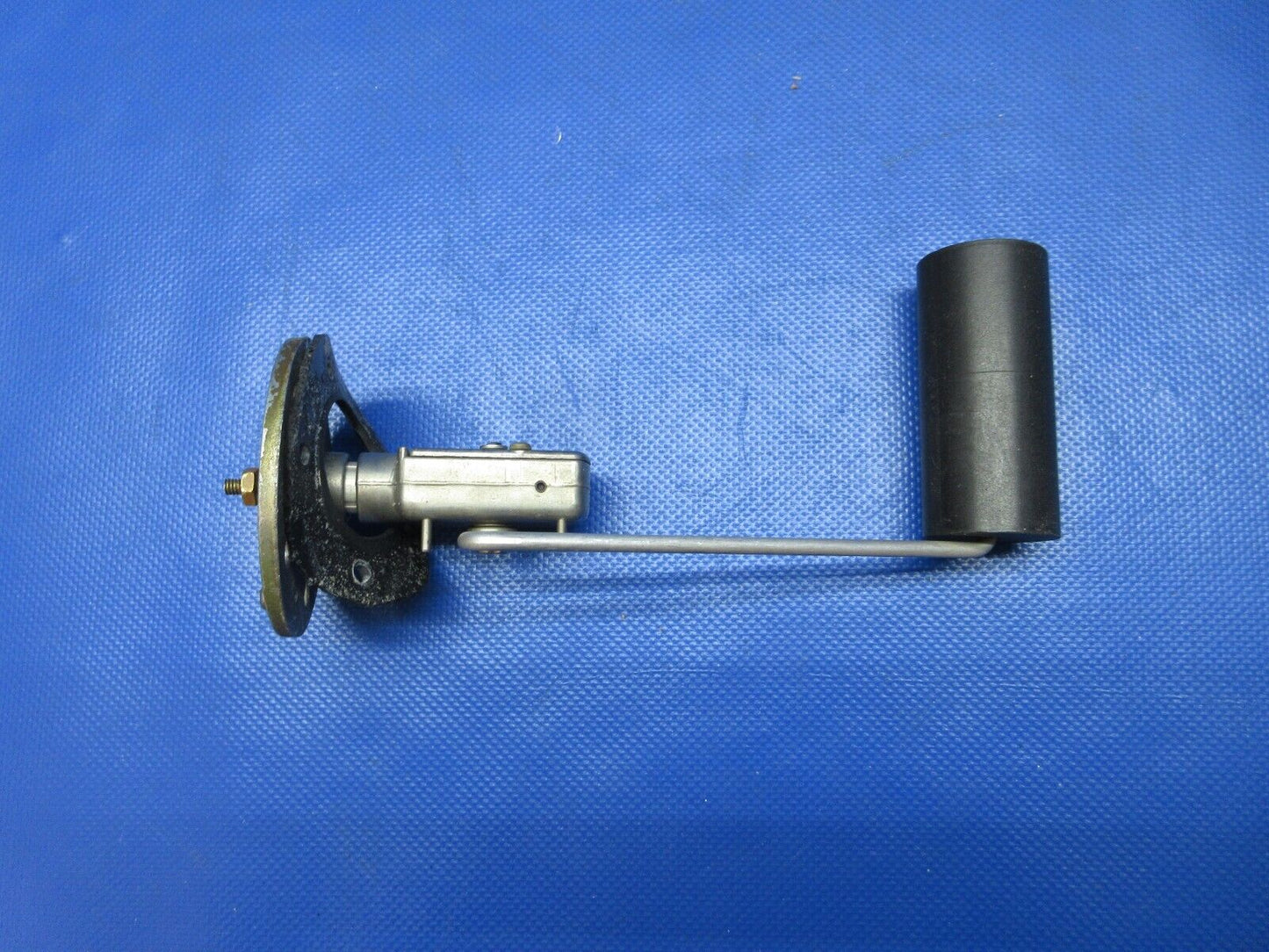 Piper PA-34-200T Seneca II Fuel Sender LH OTBD P/N PS10013-6 TESTED (0524-1541)