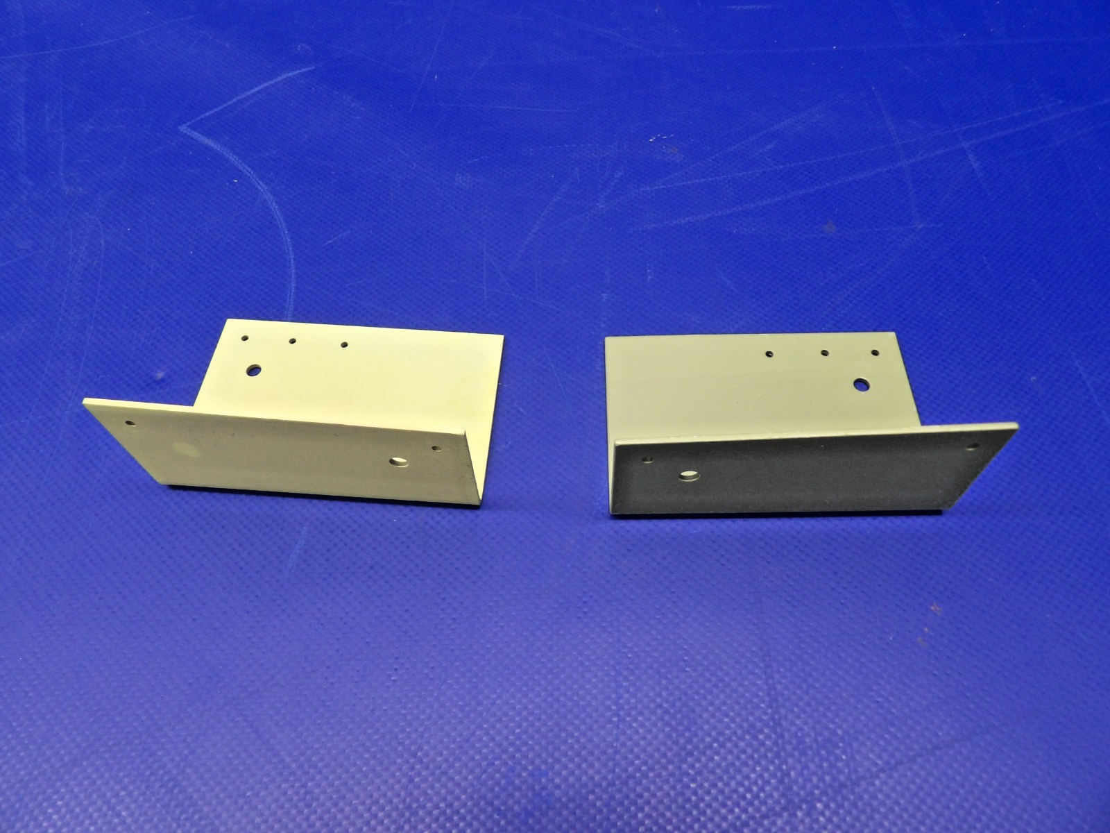 Beech Aft LWR Cowling Angle LH & RH w/ 8130 101-910049-147 & -148 NOS (0426-12135