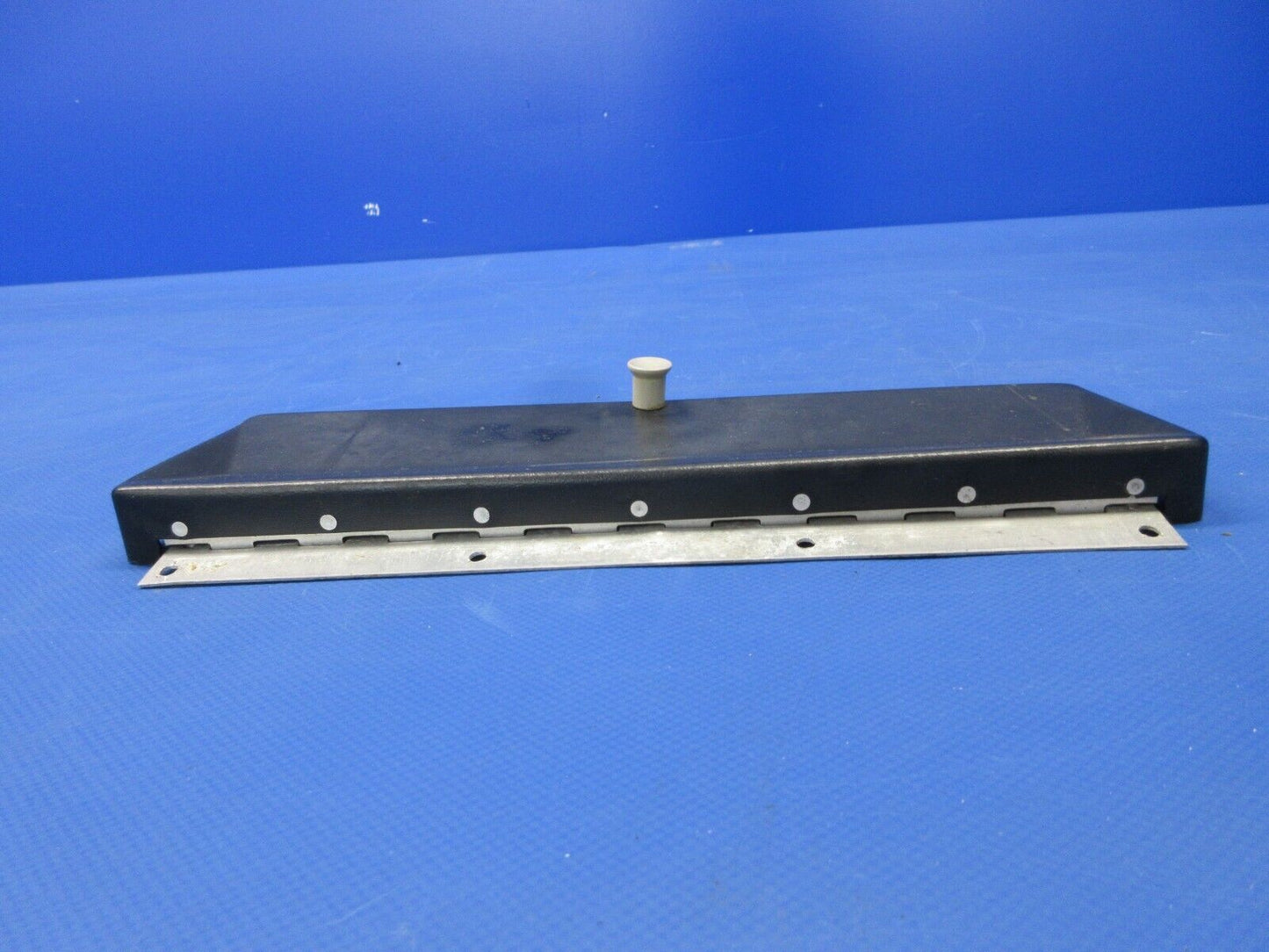 Early Cessna 175 / 175A Glove Box Door Assy P/N 0513133-30 (0624-1429)