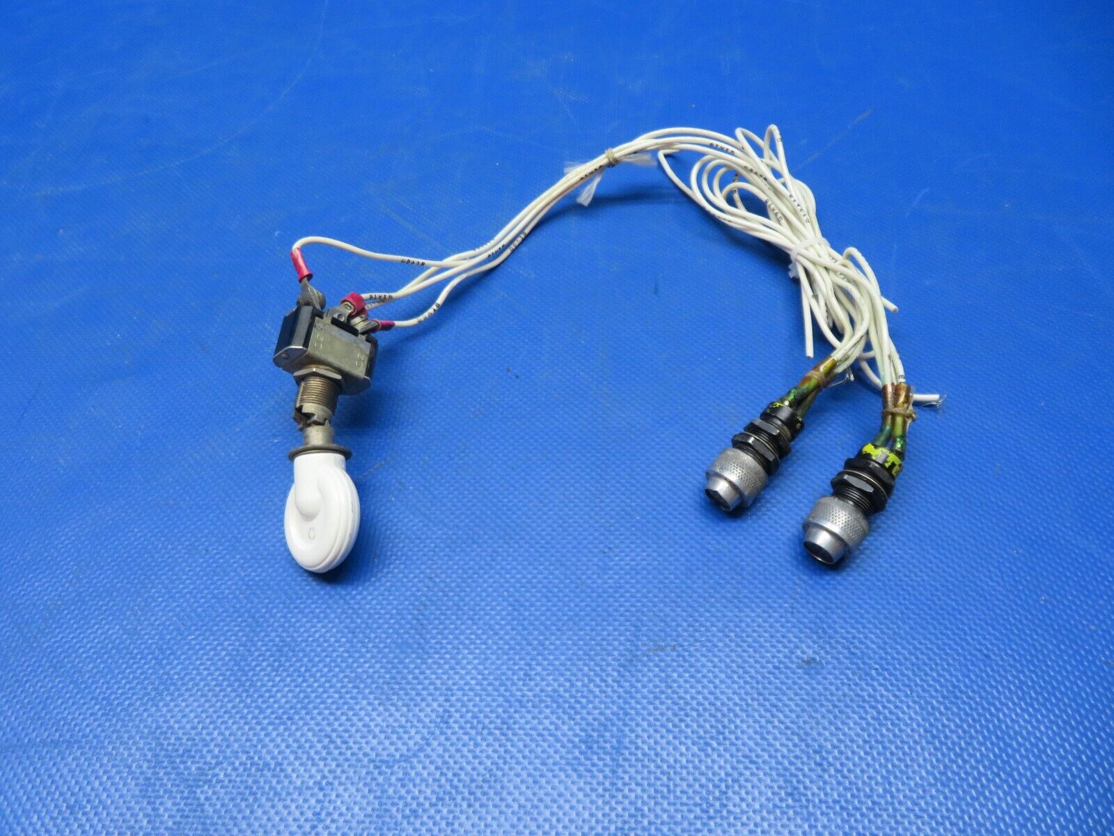 Beech 95 / D95A Landing Gear Safety Switch Position Lights 60-364011 (0524-113)