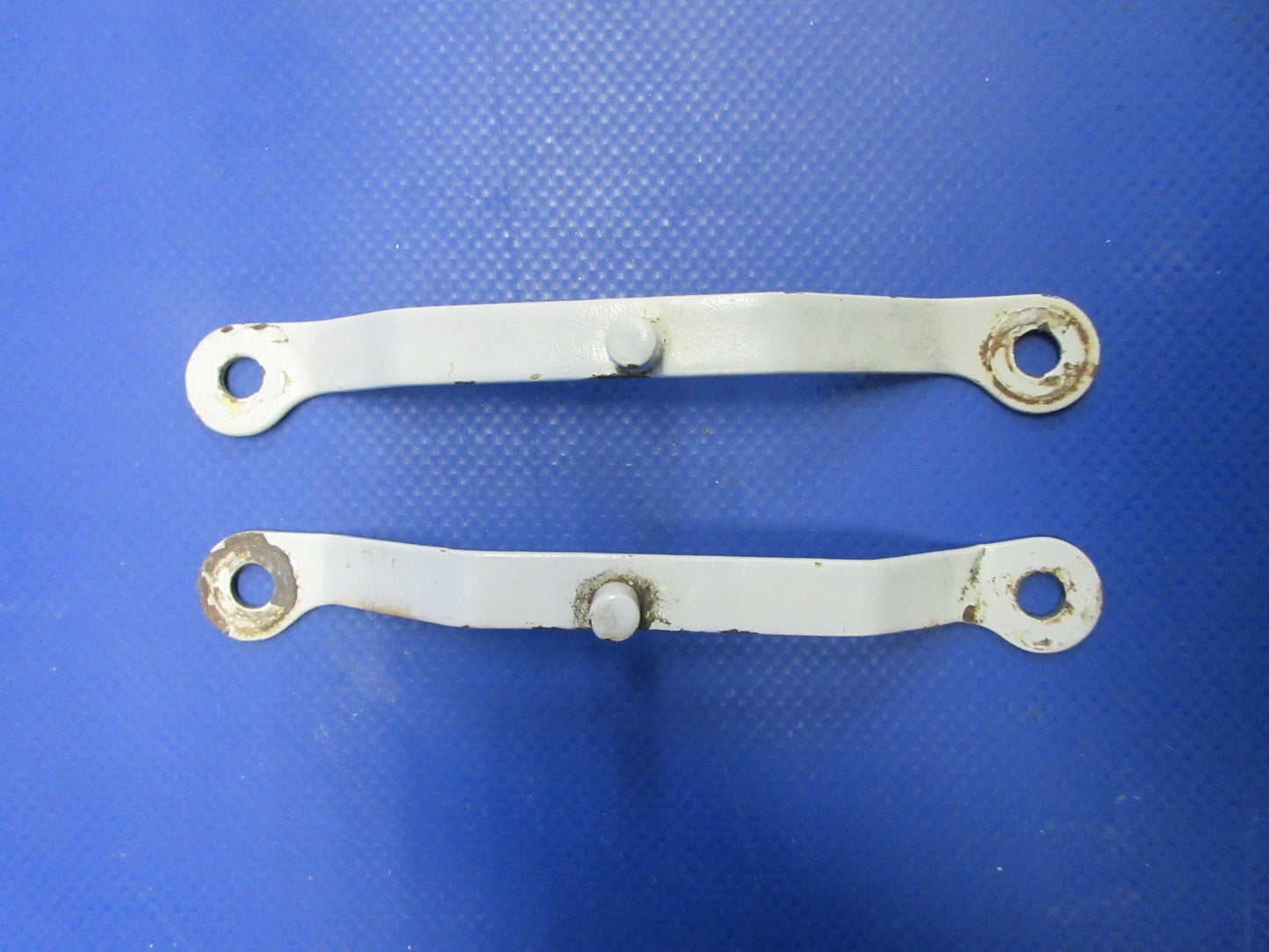 Globe Landing Gear Stop Brackets P/N 11-313-2997L &-2997R LOT OF 2 (0326-781)9
