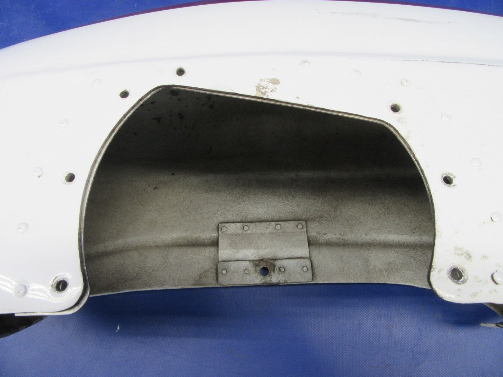 =Cessna 172 / 172G RH Wheel Pant / Fairing P/N 0741046-200 (0326-200)5