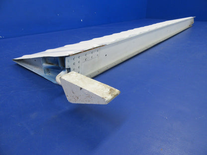 Piper PA-28-235 Cherokee RH Aileron P/N 65355-01 - Convex Stiffeners (0926-01)7