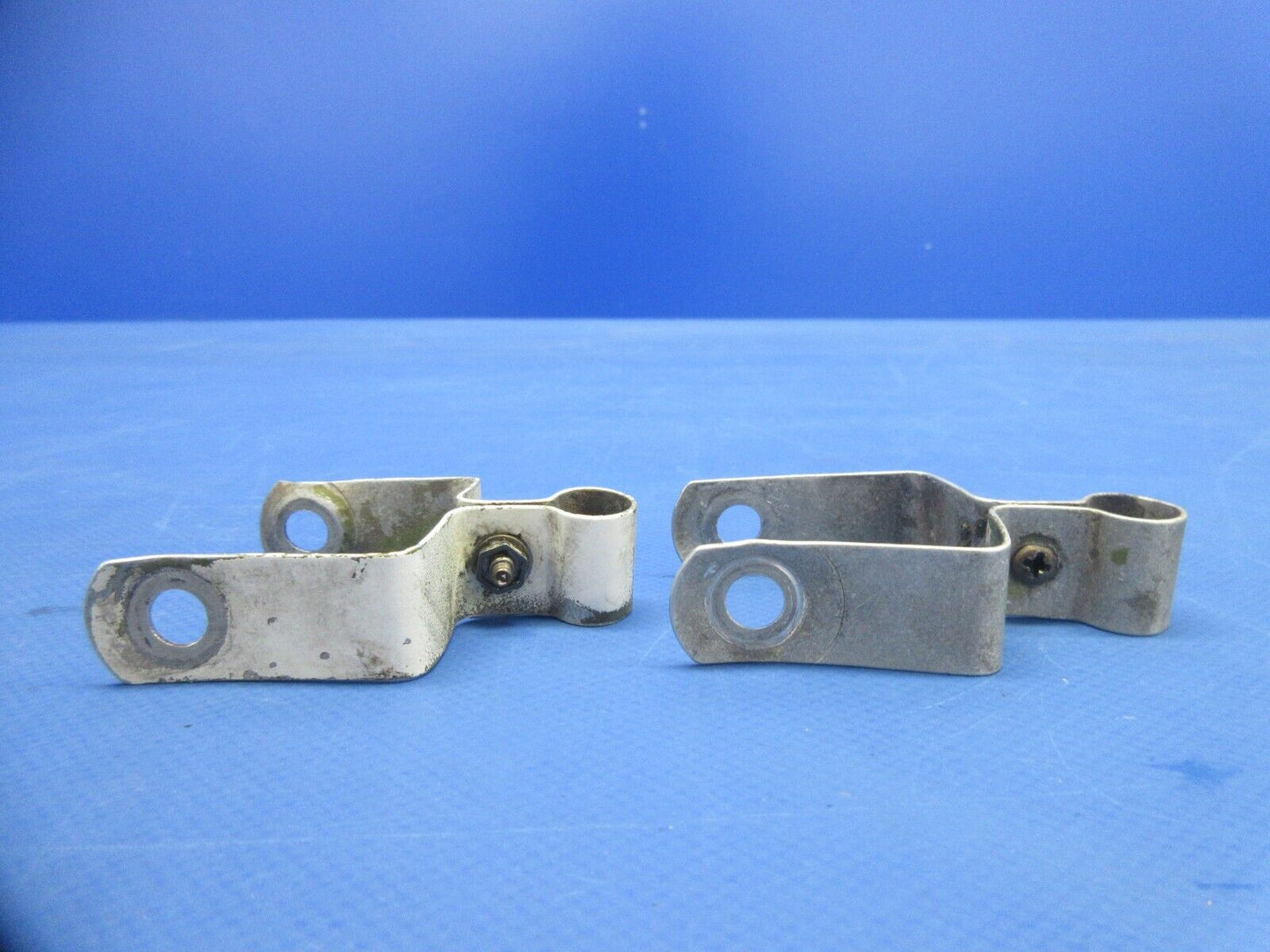 Piper PA-28-161 Warrior Hose Clip P/N 63332-03 LOT OF 3 (0824-974)