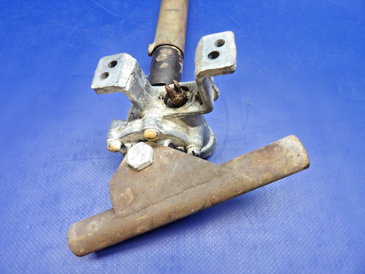 Cessna 172 / 172G Flap Actuator P/N C301002-0103 (0426-1332)3