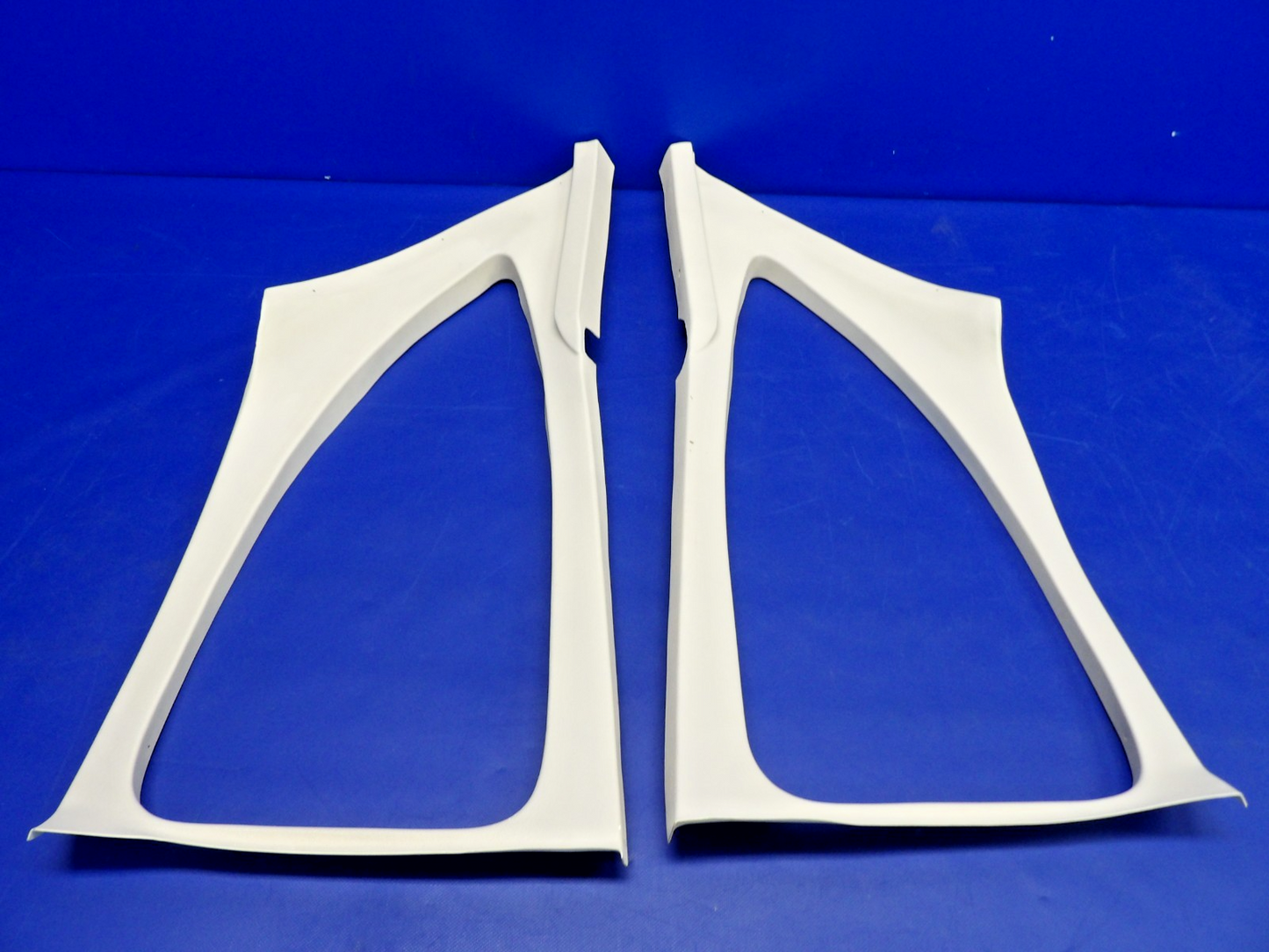 Cessna 172 / 172G RH + LH Rear Window Mouldings P/N 0500210-40 & -41 (0326-2029)6