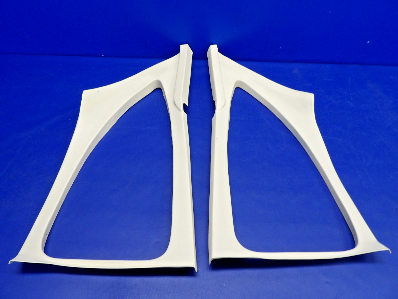Cessna 172 / 172G RH + LH Rear Window Mouldings P/N 0500210-40 & -41 (0326-2029)6