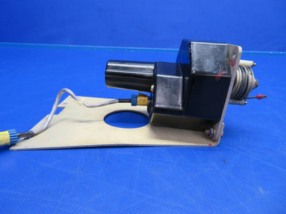 Edo-Aire Roll Servo w/ Top Bracket 1C363-1-269R 14V Piper 32RT-300 (0520-536)