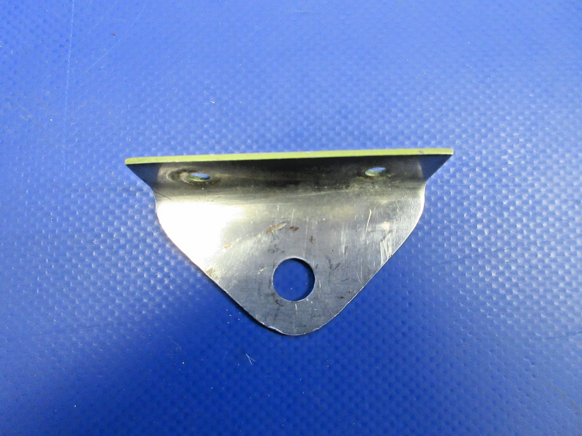 Beech 95-B55 Baron INBD Seat Attaching Bracket P/N 36-530011-35 (0526-708)3