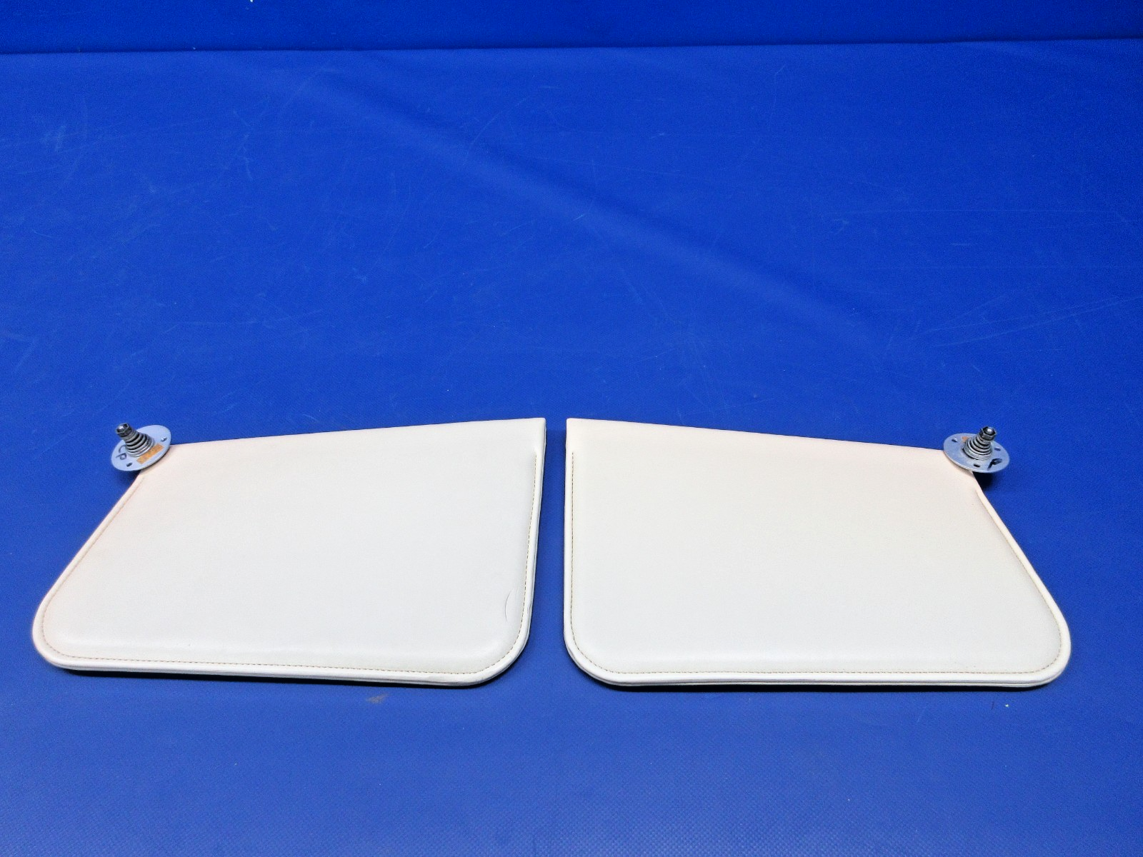 Beech 95 / D95A Travel Air Sun Visor Set P/N 35-534406-71 (0326-844)5