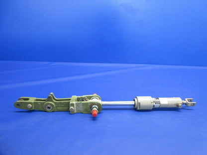 Bell 47J-2 Helicopter Power Cylinder & Bellcrank 47-724-104-12 CORE (1124-947)4