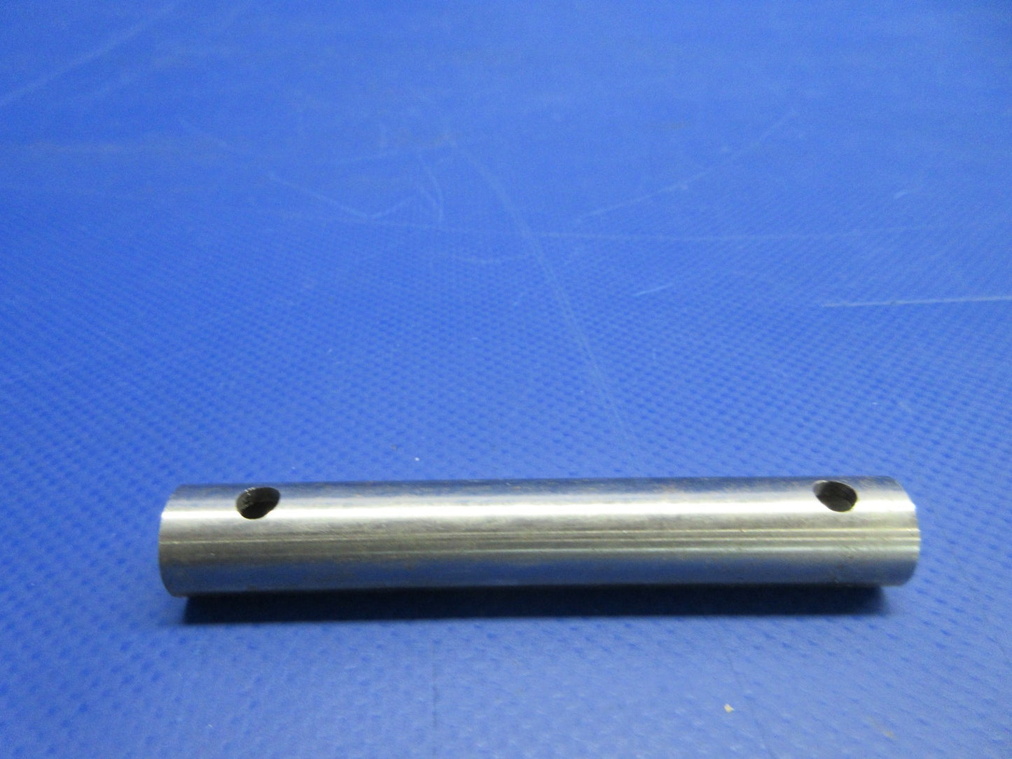 Cessna Control Yoke Shaft P/N 0411255 NOS (0326-1010)11
