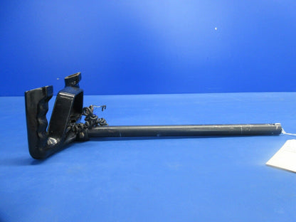 Bellanca 17-31A Viking RH Control Wheel Assy w/ Shaft P/N 195726-0 (0924-2030)