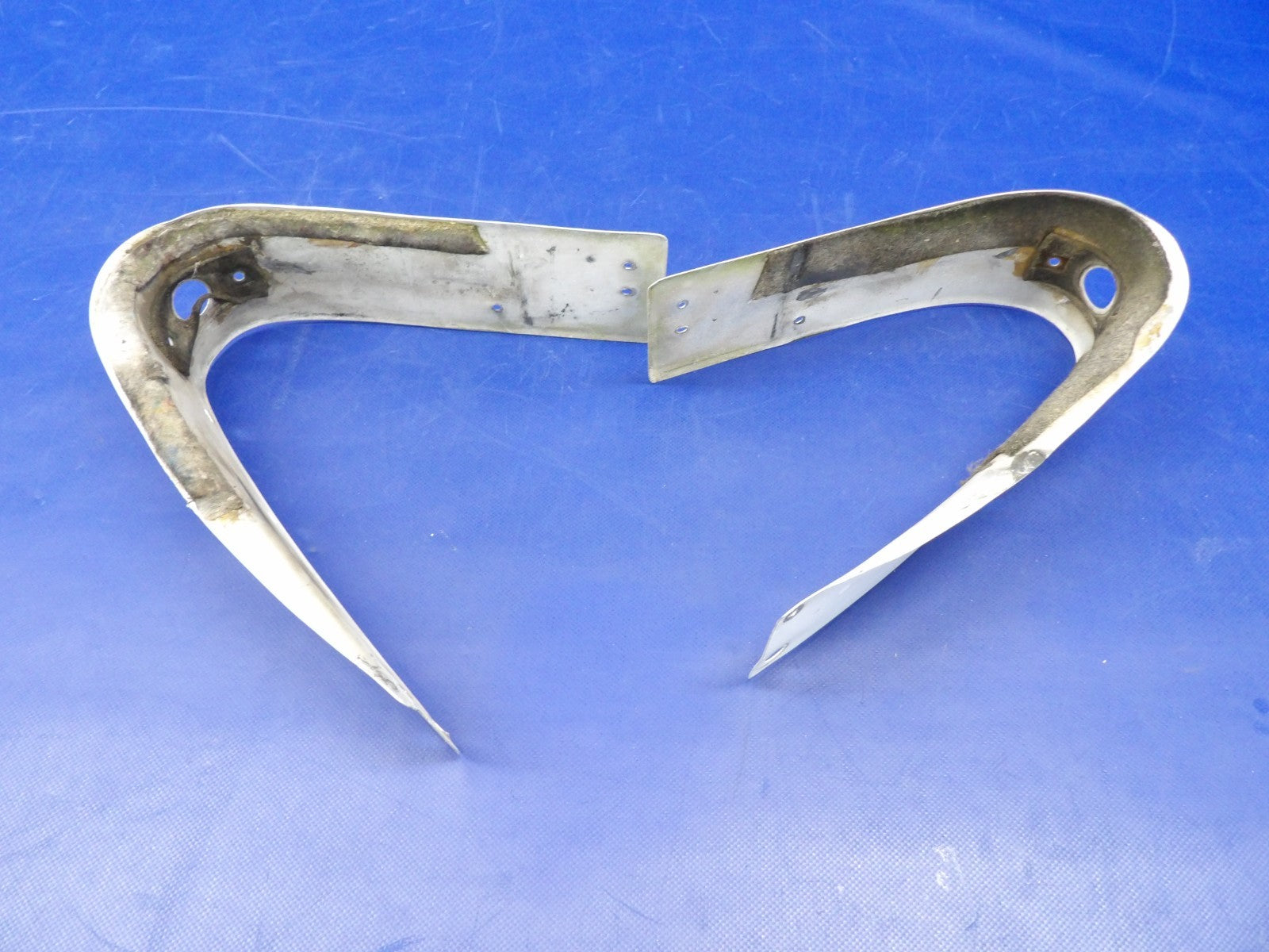 Cessna 172 / 172RG Wing Root Fillet LH & RH P/N 0520015-5 (-6) (0726-1221)6