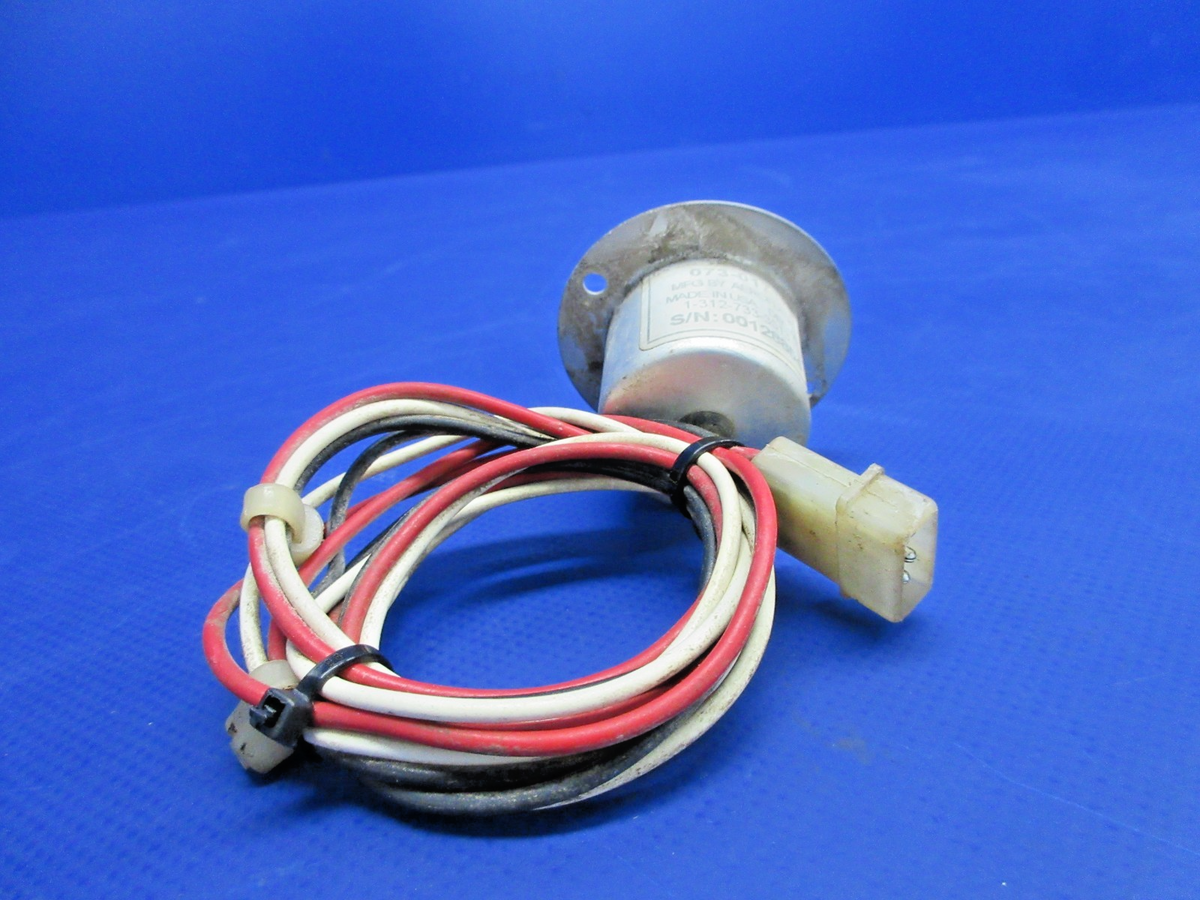 Rockwell Aero Flash Strobe & Tail Light P/N 073-0171 TESTED (0926-761)6
