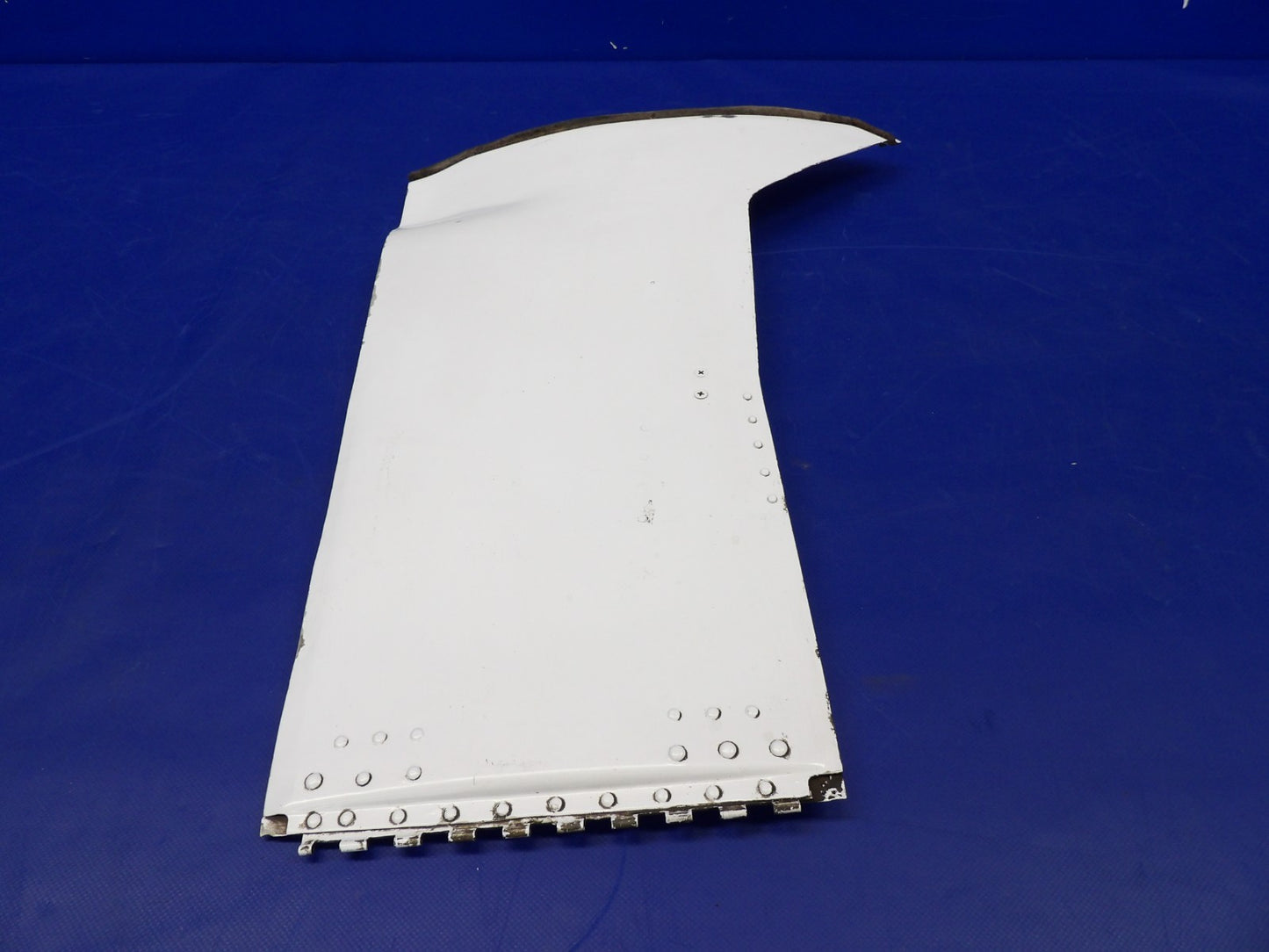 Cessna 421 Left Hand Outboard Landing Gear Door P/N 5027000-3 (0626-2056)2