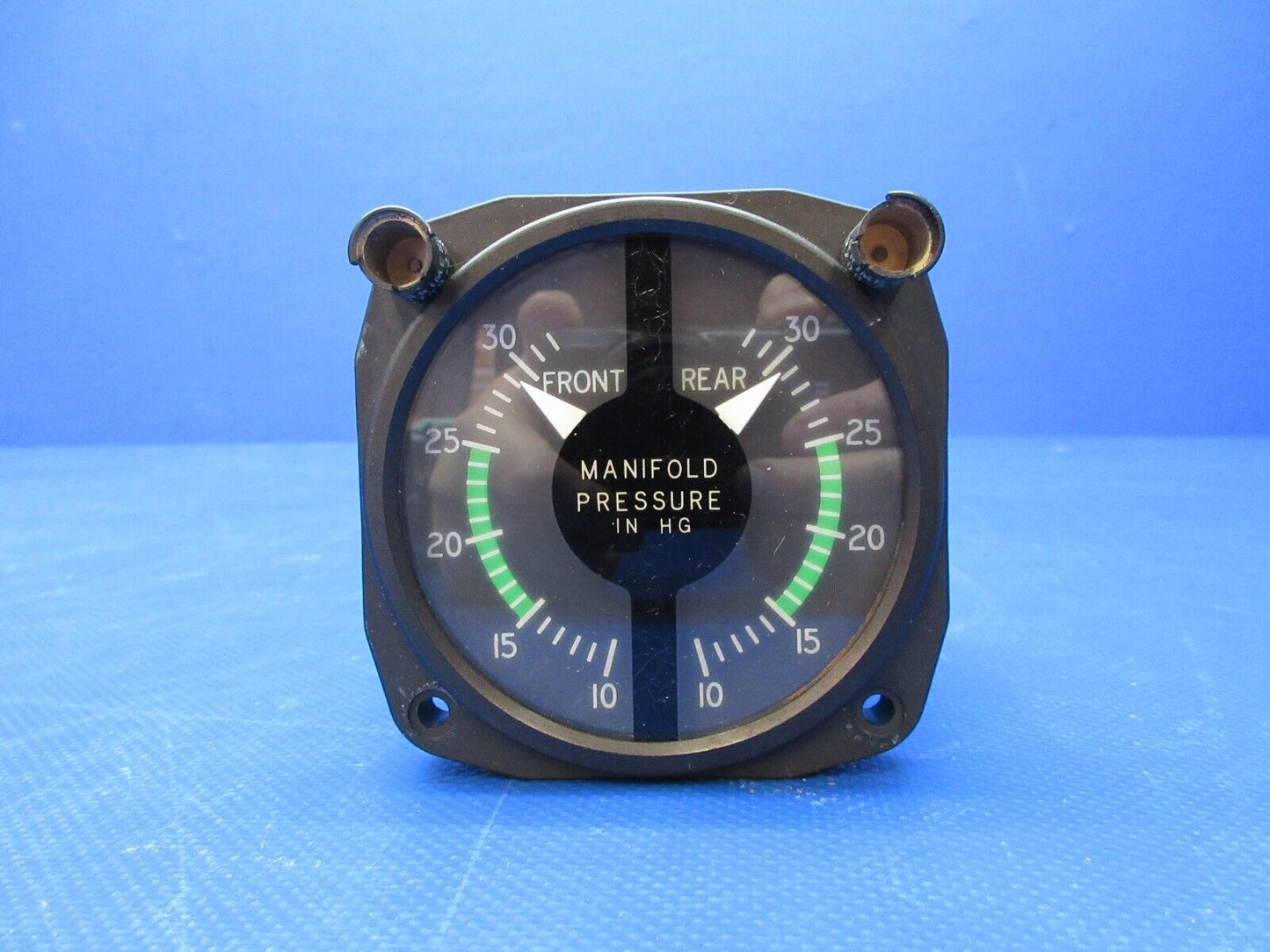 United Instruments Manifold Pressure Gauge P/N C662036-0101 WARRANTY (0924-1315)