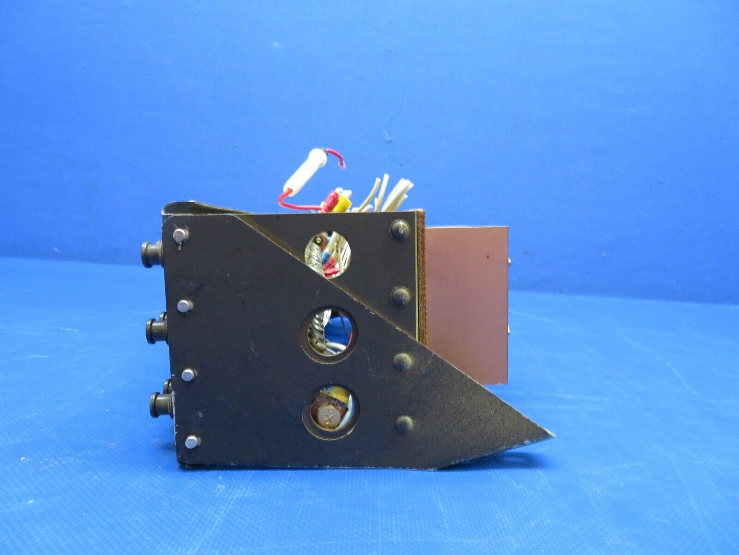 Piper PA-34-200T Circuit Breaker Panel Assy P/N 37410-00 & -000 (0424-1800)