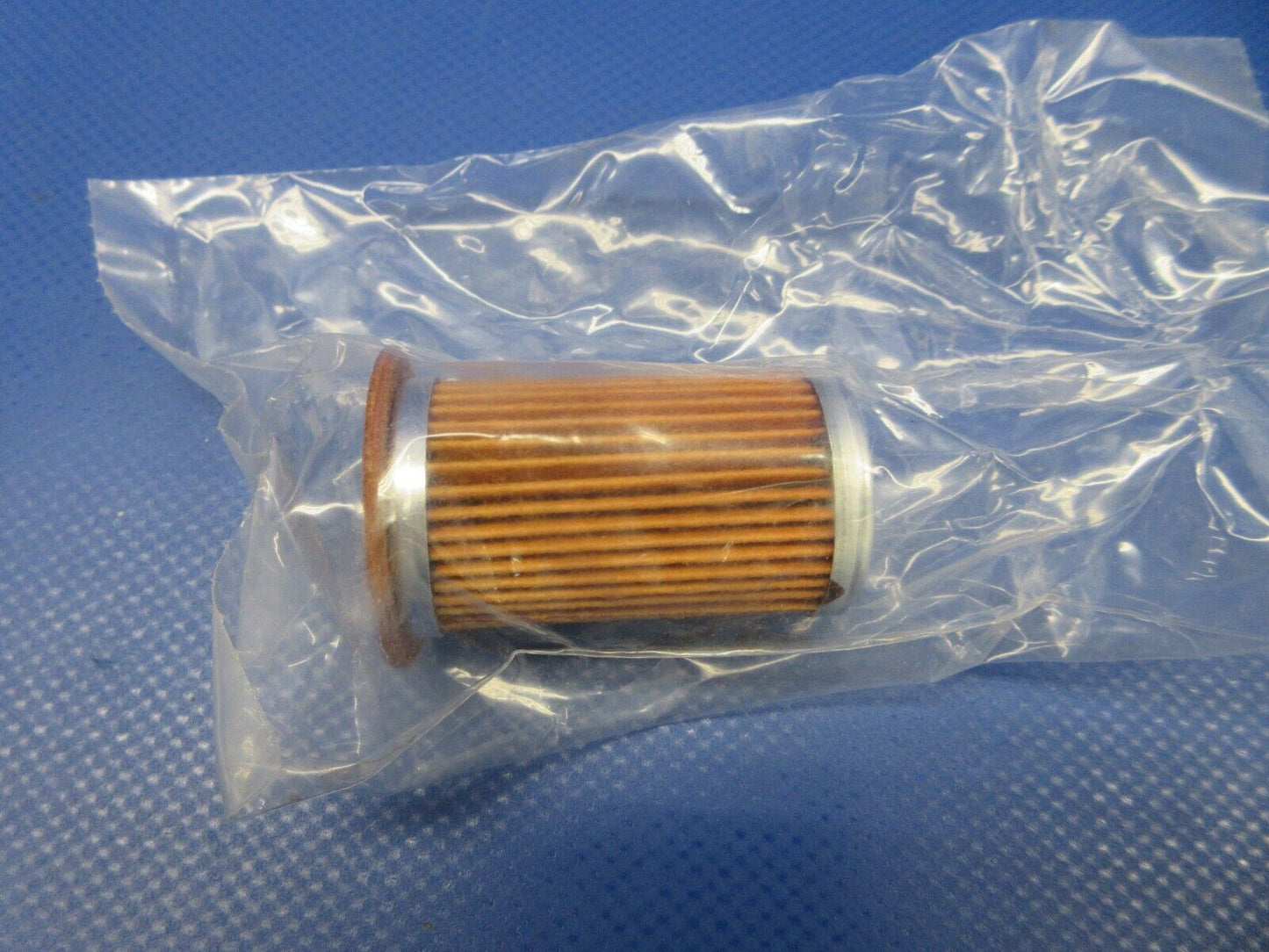 Purolator Filter Element P/N 6658323 NEW OLD STOCK (0324-621)