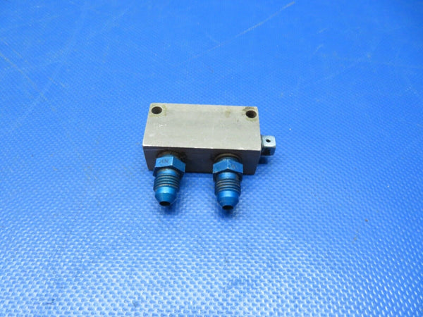 Beech 19A Musketeer Distribution Block P/N 169-580001-105 (0624-139)