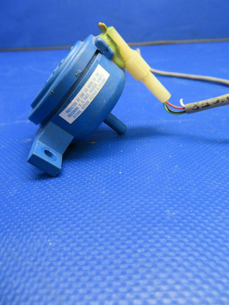 S-Tec Pressure Transducer 14V P/N 0111 (0221-36)