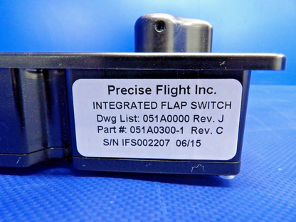 Cirrus SR20 / SR22 Precise Flight Flap Panel Switch P/N 24642-003 NOS (0426-12522