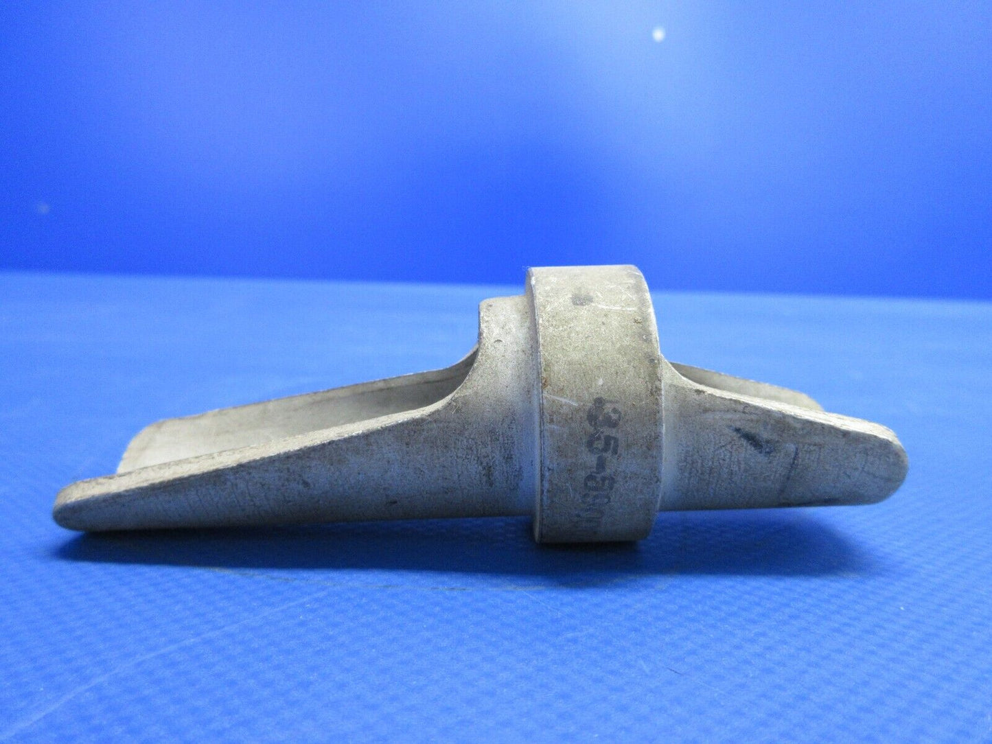Beech Jack Adapter P/N 35-590006 (0424-1316)