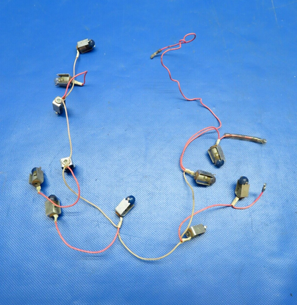 Piper PA-28-161 Warrior Instrument Panel Lights P/N 565-513 LOT OF 11(0724-1945)